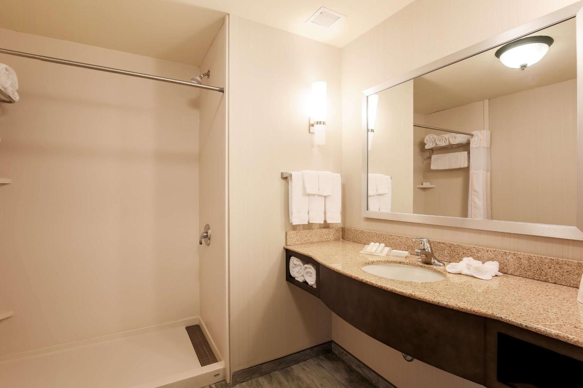 Hilton Garden Inn Nanuet Exterior foto