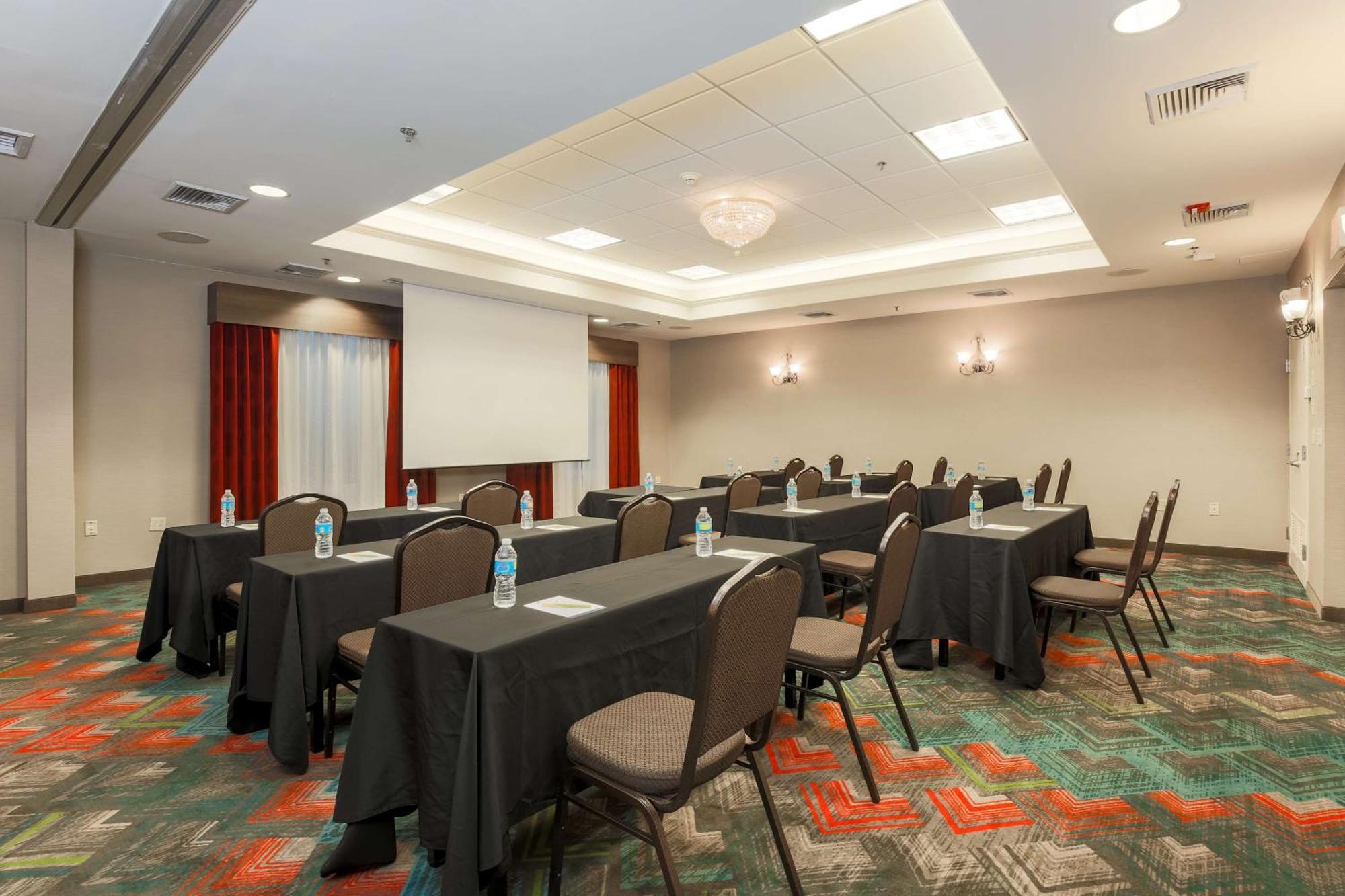 Hilton Garden Inn Nanuet Exterior foto