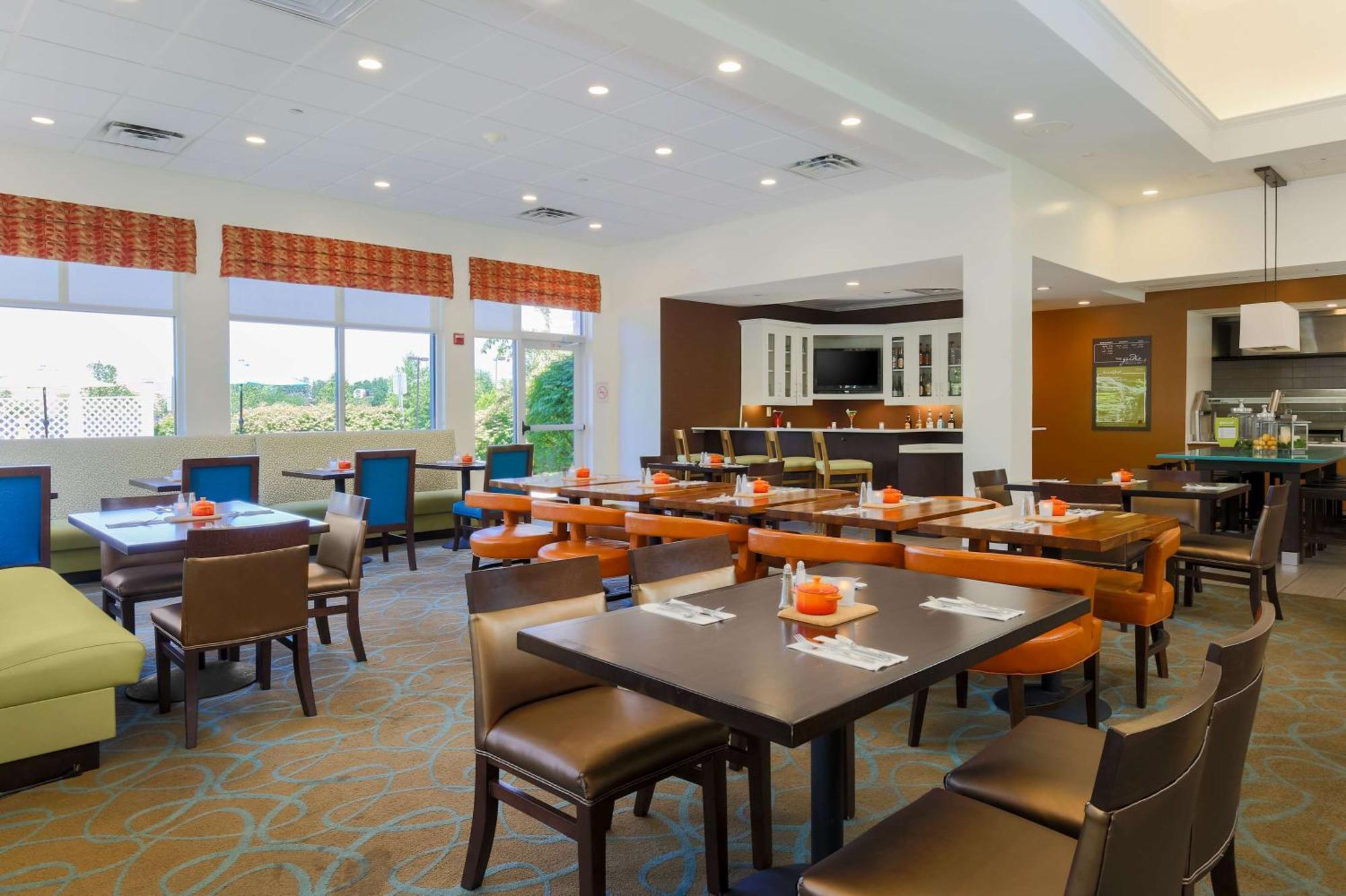 Hilton Garden Inn Nanuet Exterior foto