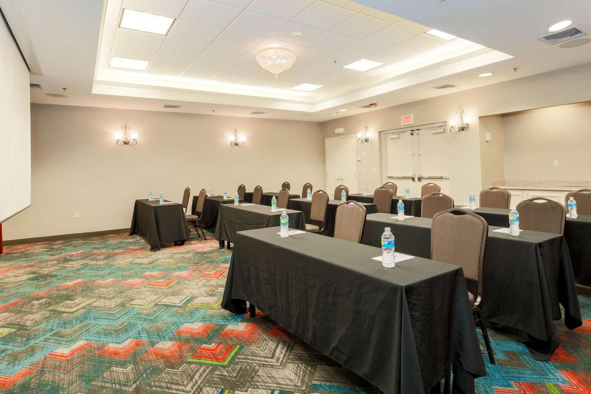 Hilton Garden Inn Nanuet Exterior foto
